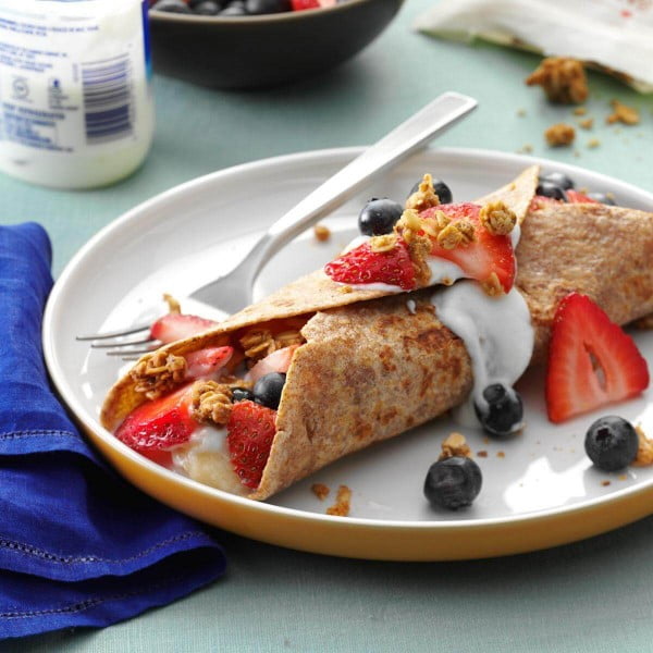 Fruit-Filled French Toast Wraps #breakfast #recipe