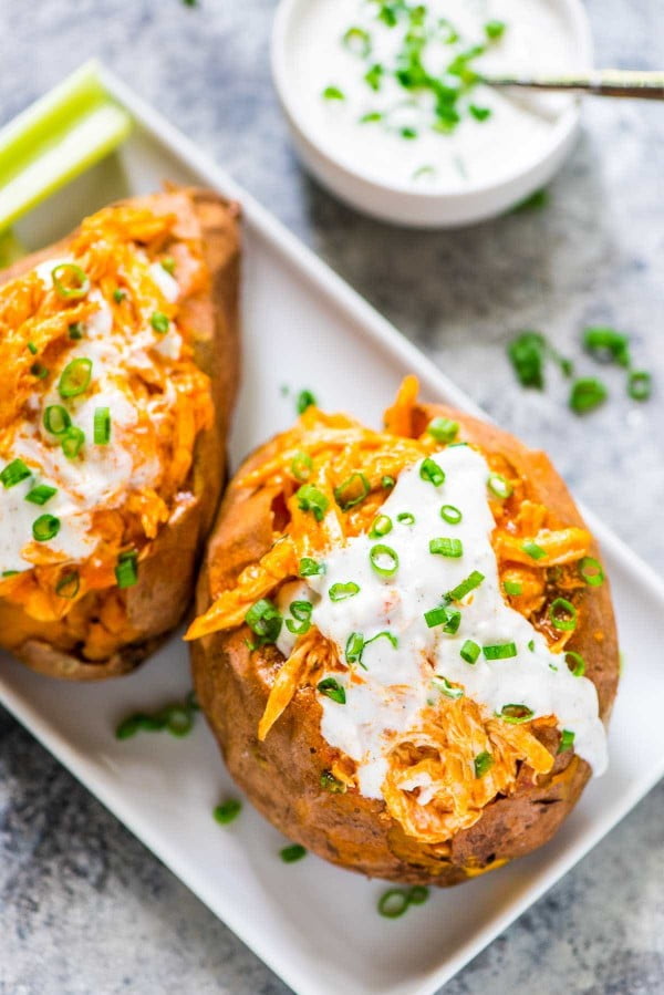 Slow Cooker Buffalo Chicken #recipe #dinner