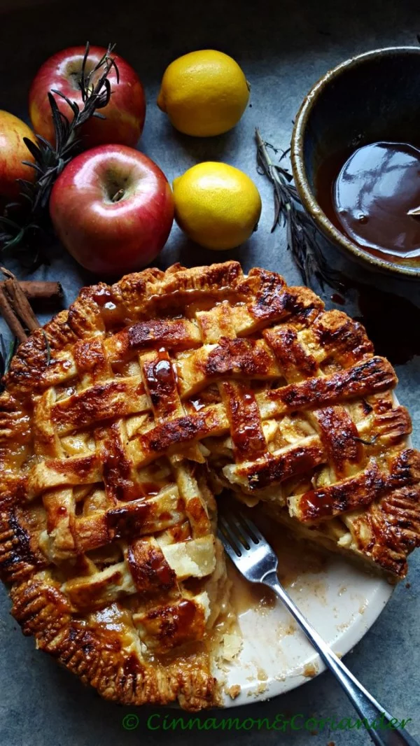 Salted Caramel Apple Pie with Rosemary Caramel #dessert #appleplie #recipe