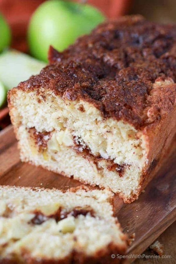 Warm Apple Bread {Apple Pie Bread With Cinnamon} #dessert #appleplie #recipe