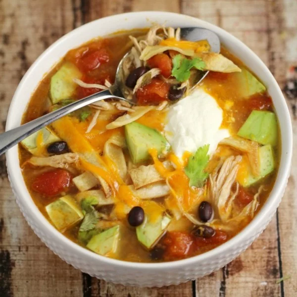 Chicken Tortilla Soup #chicken #soup #dinner #recipe