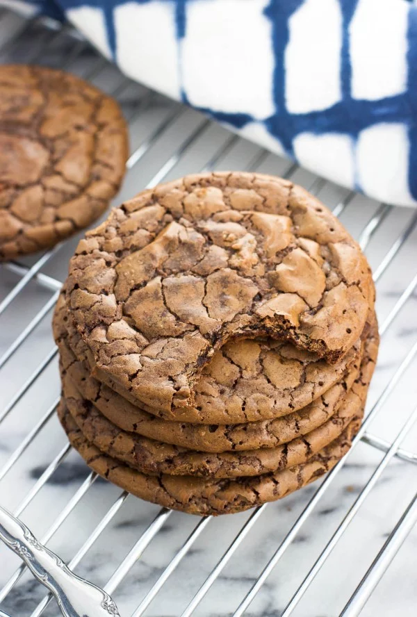 Malted Brownie Cookies #dessert #chocolate #cookies