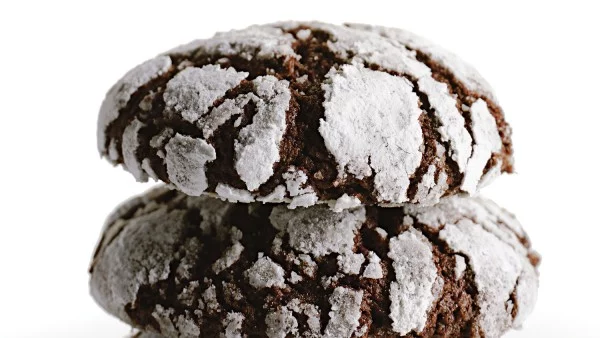 Chocolate Crackle Cookies #dessert #chocolate #cookies