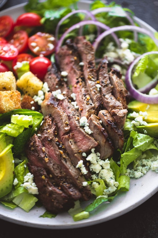 Black n' Blue Grilled Steak Salad #grill #dinner #recipe