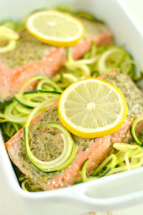 Lemon Herb Salmon Zucchini {GF, Low Cal,Paleo} #lowcalorie #recipe #dinner