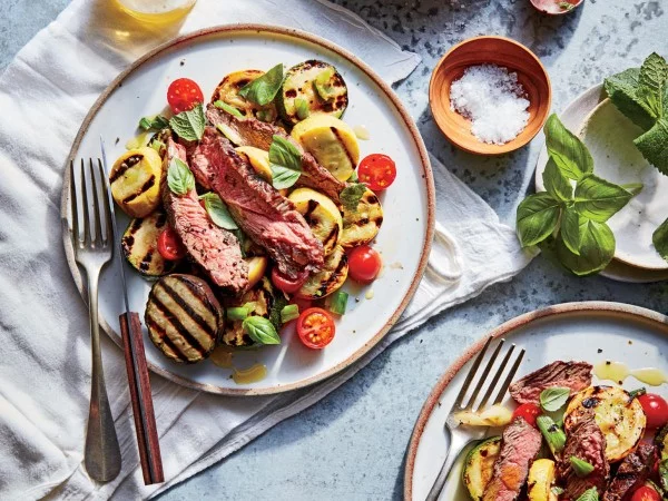 Fed Flat Iron Steak with Grilled Ratatouille #lowcalorie #recipe #dinner