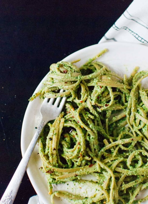 Super Kale Pesto Recipe #meatless #dinner #recipe