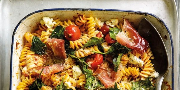 Tomato, ricotta and spinach pasta bake #pasta #dinner #recipe