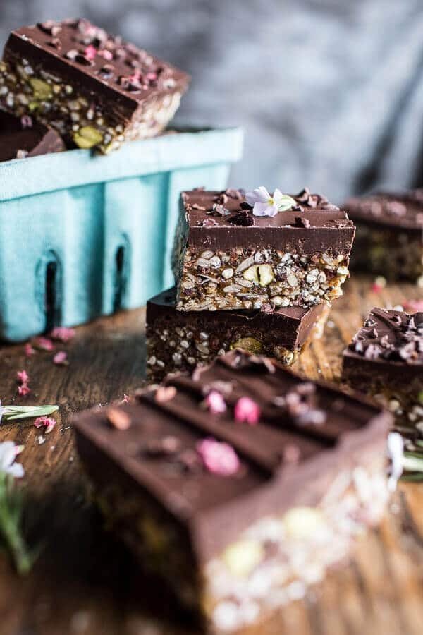 Chocolate Almond Butter Superfood Seed Bars #picnic #recipe #lunch