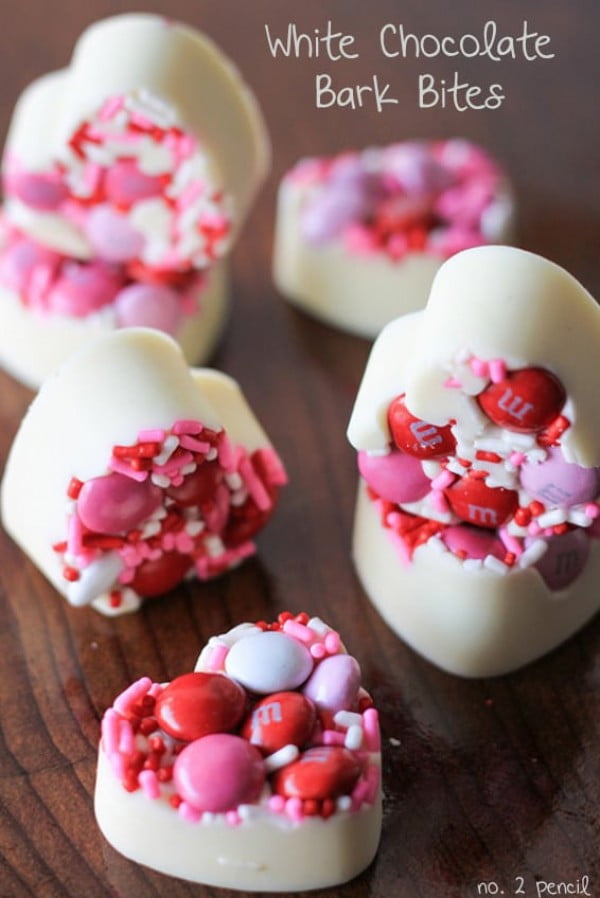 Valentine's Day White Chocolate Bark Bites #romantic #recipe #dessert