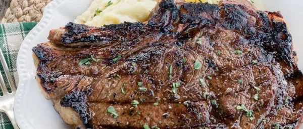 BEST Steak Marinade for Grilled Ribeye Steaks #steak #marinade #bbq #grill #dinner
