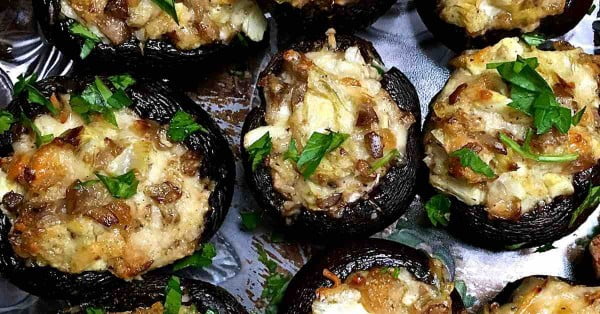 Easy Artichoke Stuffed Mushrooms #superbowlparty #snacks #recipe