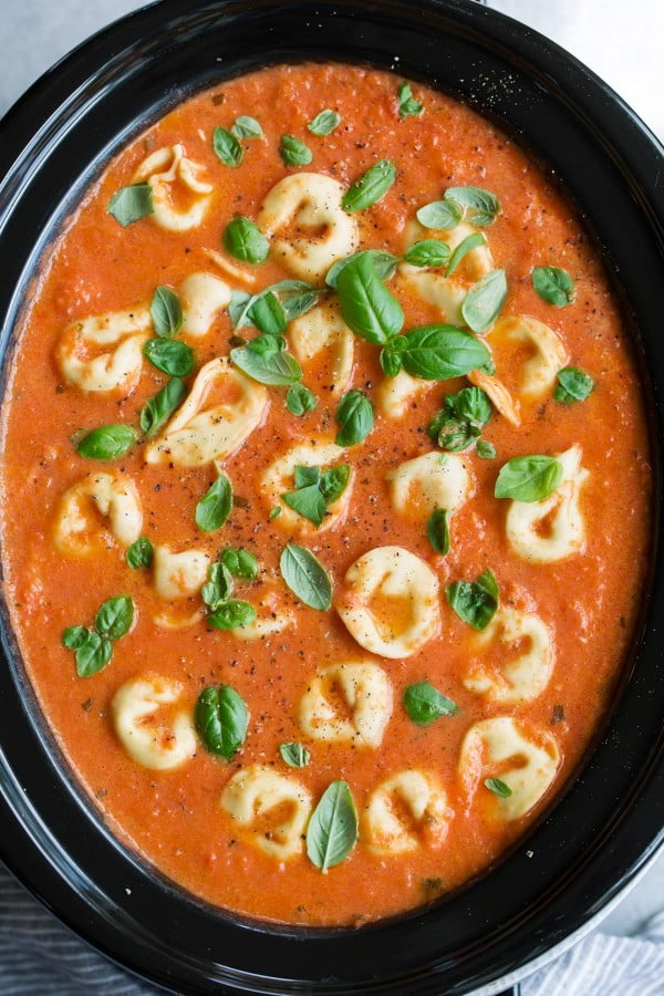 Slow Cooker Creamy Tomato Basil Tortellini Soup #vegetarian #crockpot #dinner #recipe