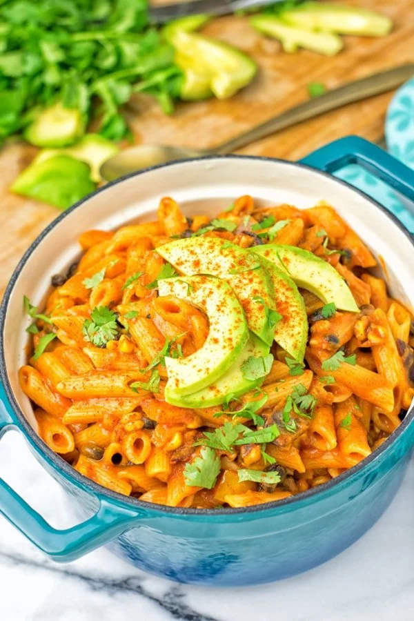 Vegetarian Fajita Pasta - Contentedness Cooking #vegetarian #dinner #healthyfood