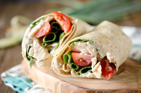 Light Chipotle Ranch Chicken Wrap #recipe #wrap #dinner #snack