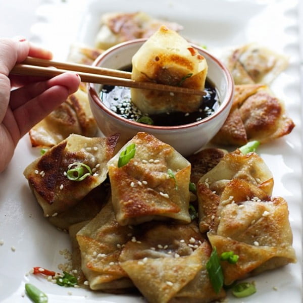 Easy Asian Dumplings with Hoisin Dipping Sauce #asianfood #dinner #recipe