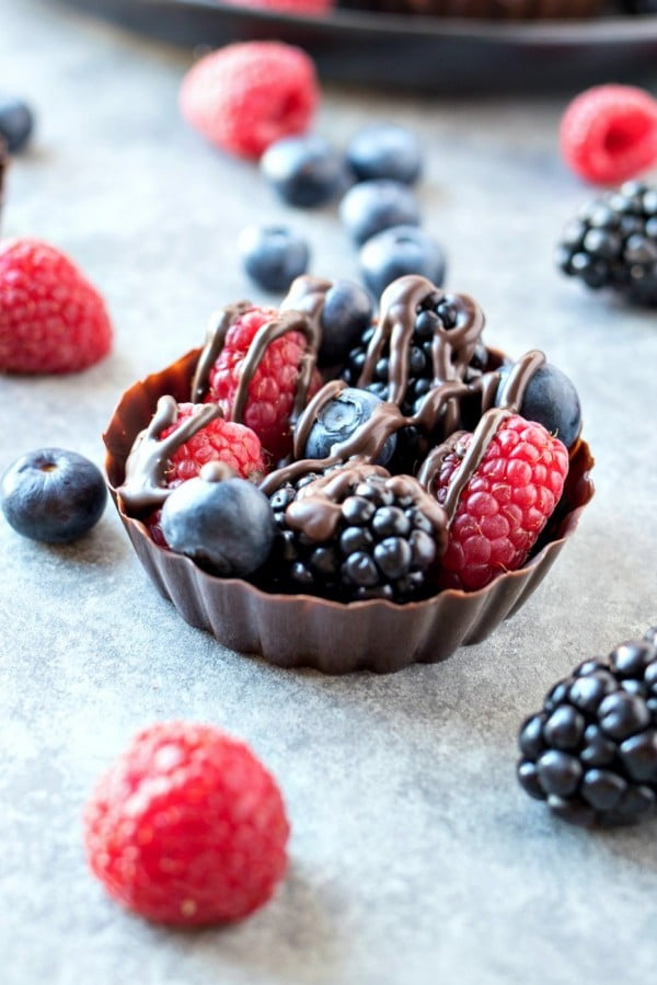 Chocolate Berry Cups #berries #dessert #recipe