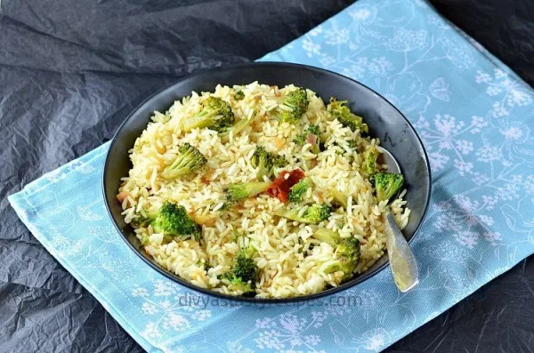 Broccoli Lemon Rice, Lemon Rice with Broccoli #recipe #broccoli #dinner #food