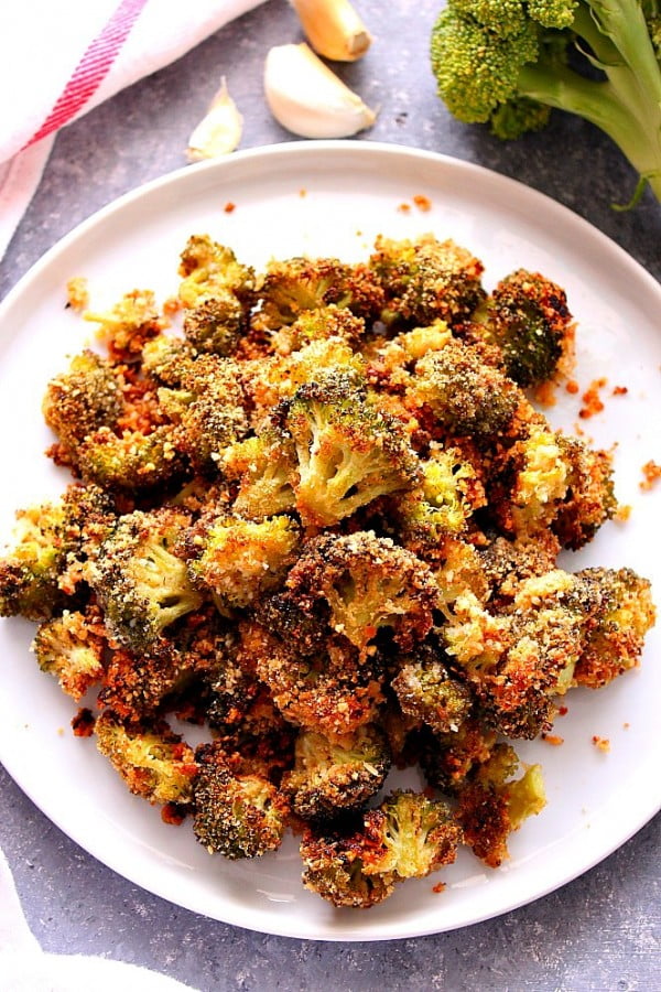 Garlic Parmesan Roasted Broccoli Recipe #recipe #broccoli #dinner #food