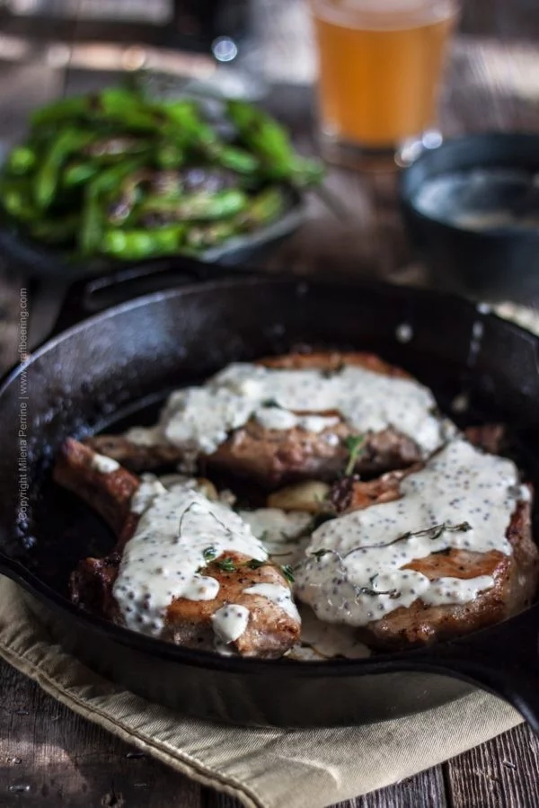 Cast Iron Skillet Pork Chops ( Easiest Recipe Ever) #recipe #food #dinner #castironskillet