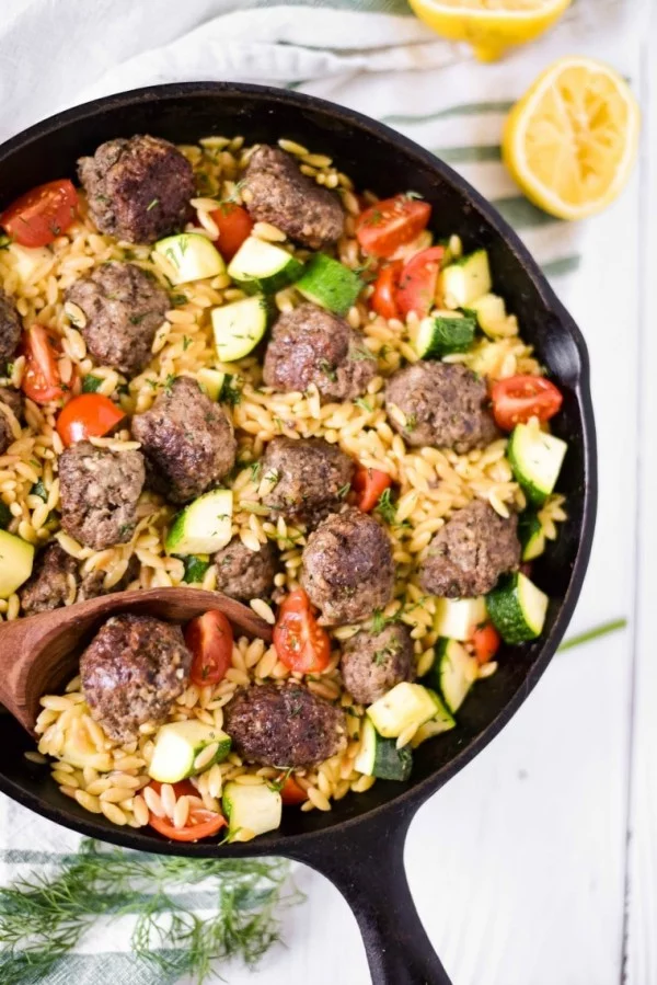 Easy Greek Meatball Skillet with Lemon Orzo #recipe #food #dinner #castironskillet