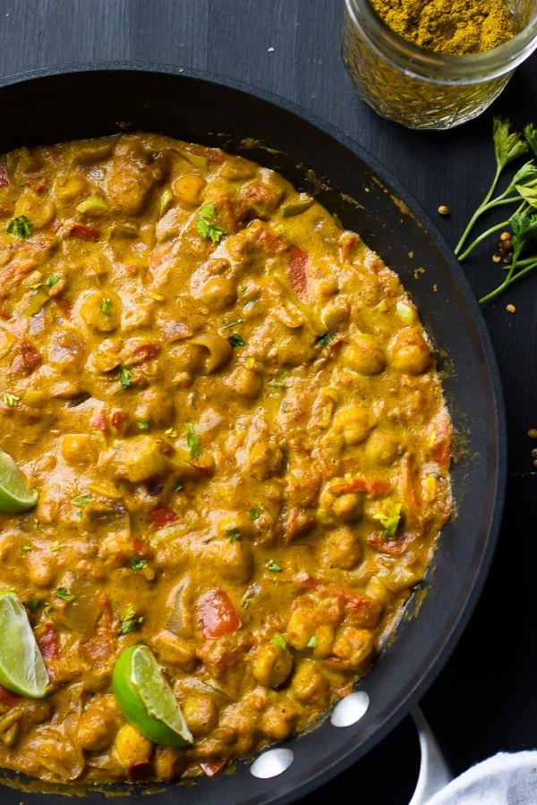 Coconut Chickpea Curry (Vegan & Gluten Free) (VIDEO) #chickpea #healthy #dinner