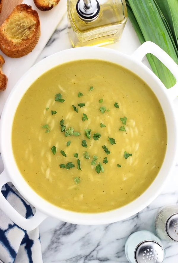 Healthy Potato Leek Soup with Orzo #soup #dinner #creamsoup #food #recipe