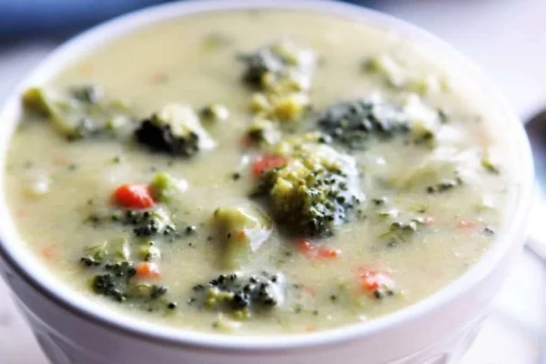 Vegan Gluten Free Cream of Broccoli Soup! #soup #dinner #creamsoup #food #recipe