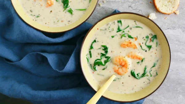 One of the best shrimp soup recipes! #soup #dinner #creamsoup #food #recipe