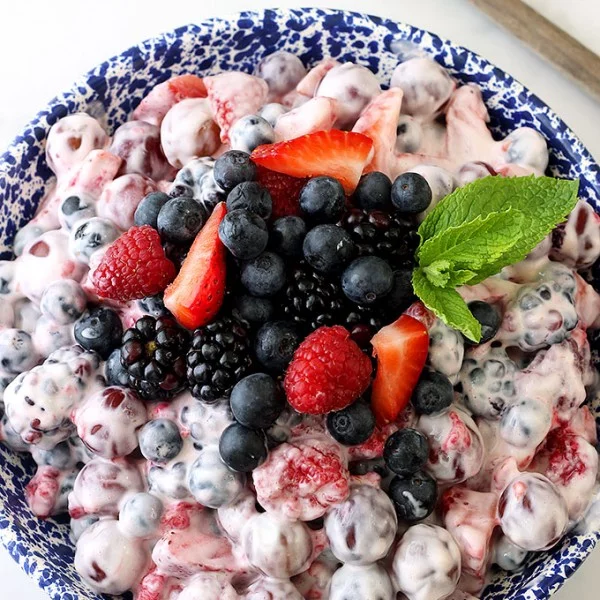 Greek Yogurt Fruit Salad #fruit #dessert #food #recipe