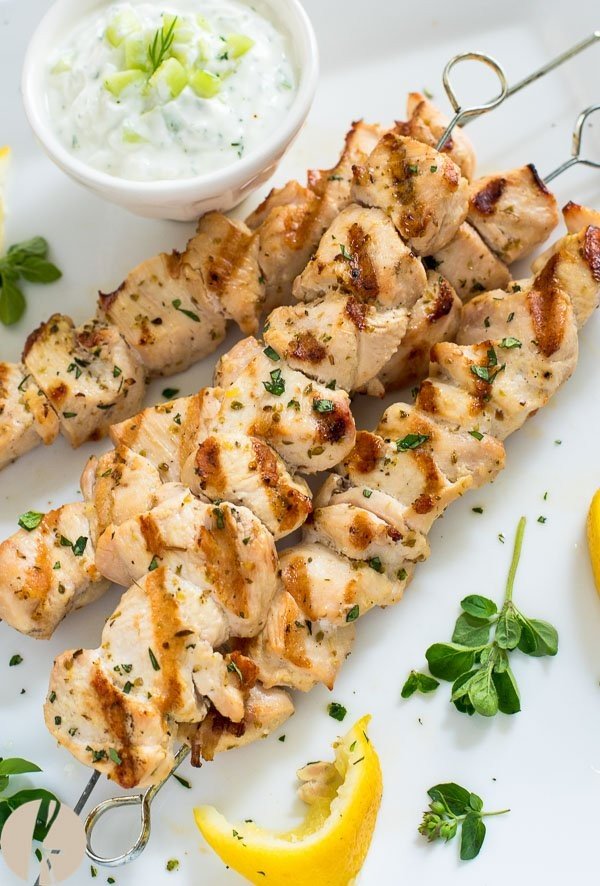 Greek Chicken Skewers {Souvlaki} #grill #bbq #skewers #dinner #food #recipe