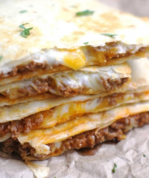 Cheesy Ground Beef Quesadillas #beef #dinner #recipe