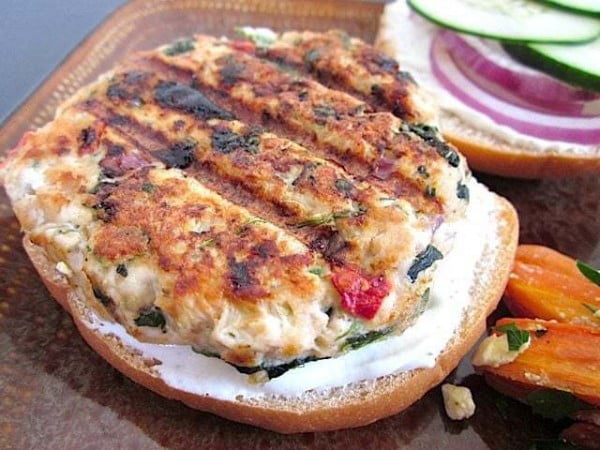Greek Turkey Burgers #burgers #healthy #recipe #lunch #dinner