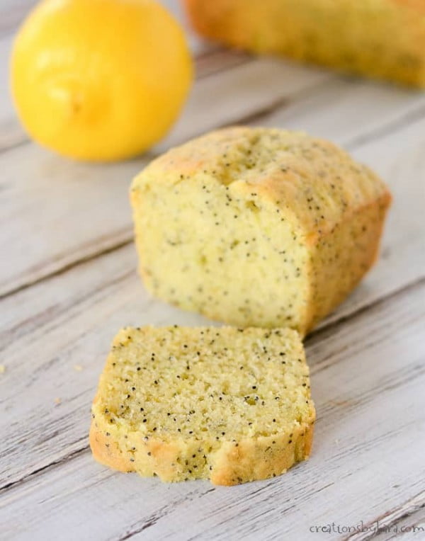 Lemon poppy seed zucchini bread #zucchini #healthy #recipe #dinner