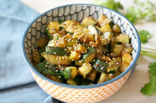 Hibachi-Style Sesame Ginger Zucchini #zucchini #healthy #recipe #dinner