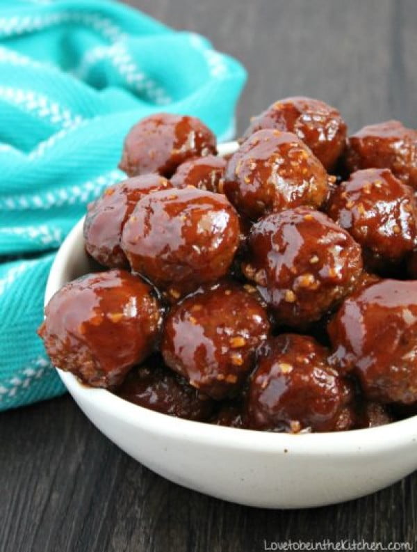 Slow Cooker Honey Garlic Meatballs #meatballs #dinner #recipe