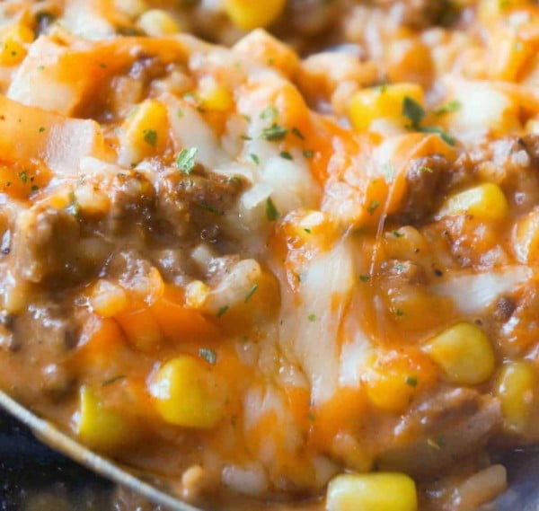 Cheesy Tomato Ground Beef and Rice #mexican #groundbeef #dinner #recipe