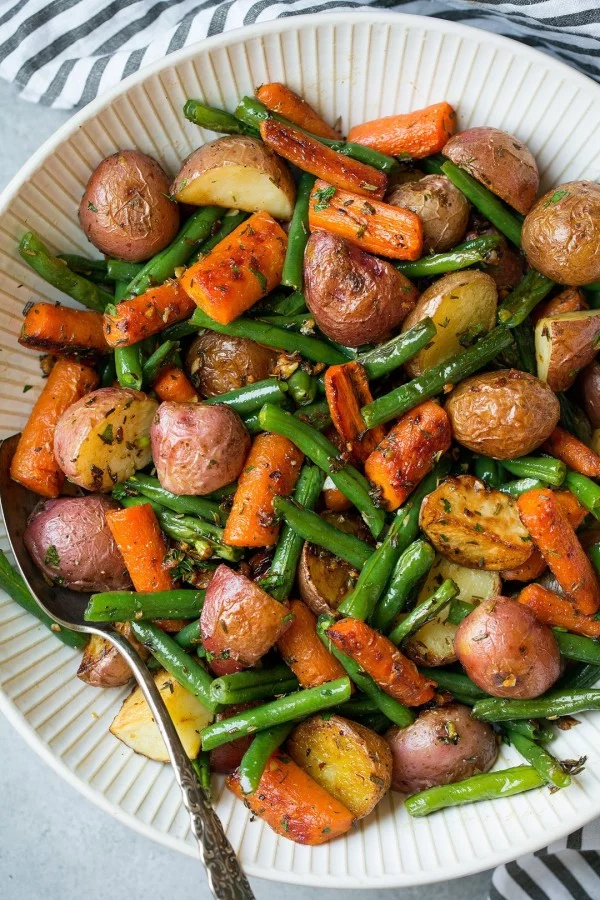 Roasted Vegetables with Garlic and Herbs #recipe #potato #dinner