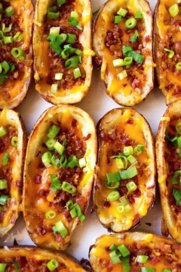 Crispy Baked Potato Skins #recipe #potato #dinner