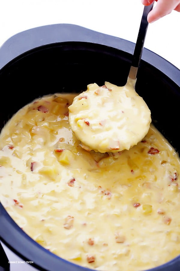 Slow Cooker Potato Soup #recipe #potato #dinner