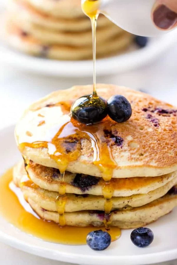 Fluffy Vegan Blueberry Quinoa Pancakes #quinoa #healthy #dinner #recipe