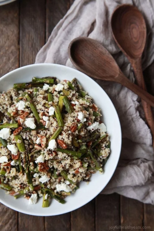 Creamy Goat Cheese Asparagus Quinoa Salad #quinoa #healthy #dinner #recipe