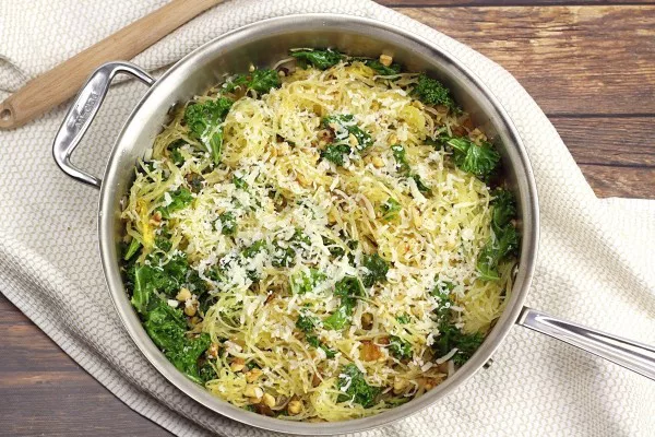 Spaghetti Squash with Kale and Walnuts #spaghetti #dinner #recipe #squash
