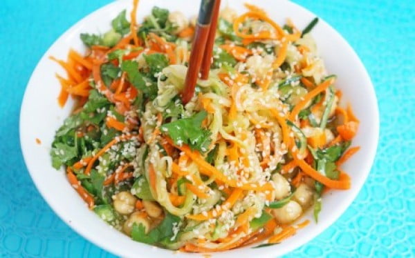 Sweet and Sour Cucumber Carrot Noodles [Vegan, Gluten-Free] #recipe #food #dinner #sweetandsour