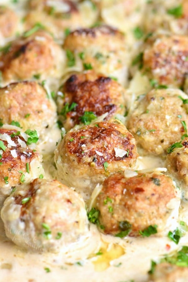 Garlic Parmesan Turkey Meatballs #turkey #dinner #recipe #food