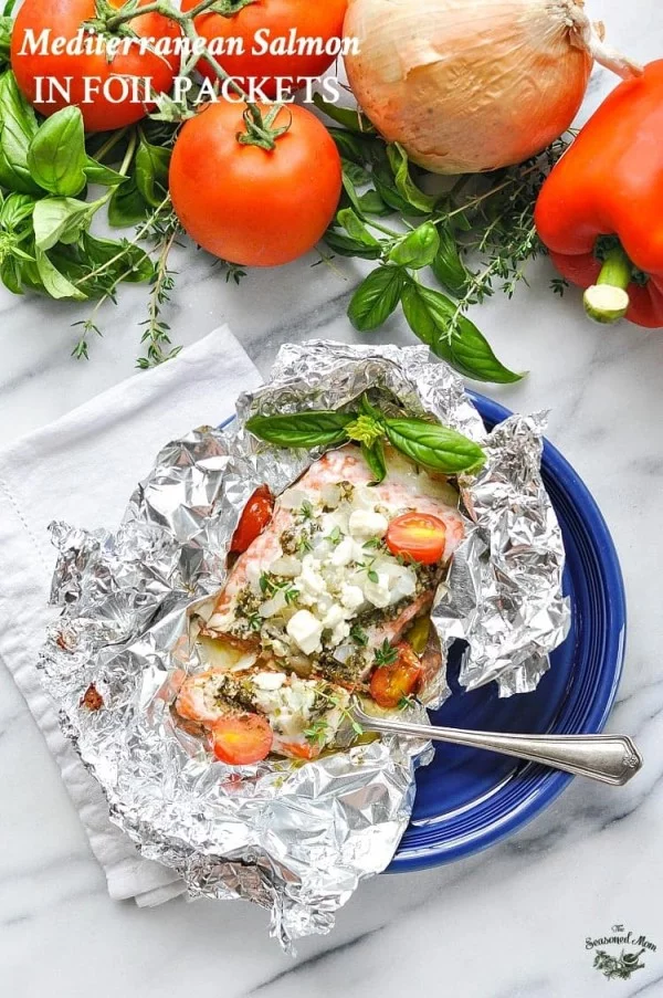 5-Ingredient Mediterranean Salmon in Foil Packets #5ingredient #recipe #food #dinner