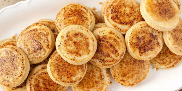 Creme Brûlée Sugar Cookies Won't Last 10 Minutes In Your House #cookies #snacks #dessert #food #recipe