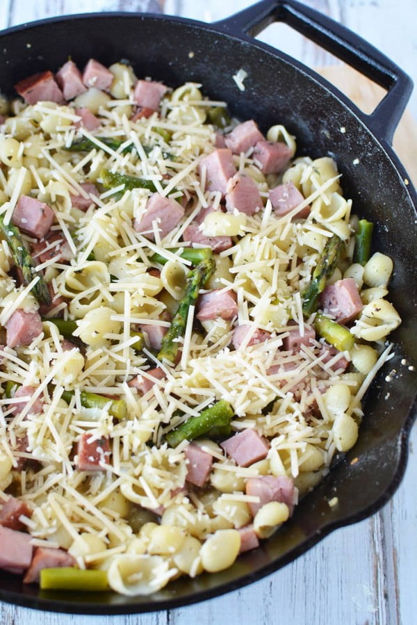 Tasty Asparagus and Ham Pasta Skillet Dinner Recipe #ham #recipe #dinner