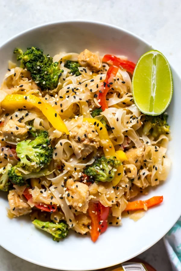 Spicy Honey Garlic Instant Pot Noodles #instantpot #pressurecooker #noodles #dinner #recipe