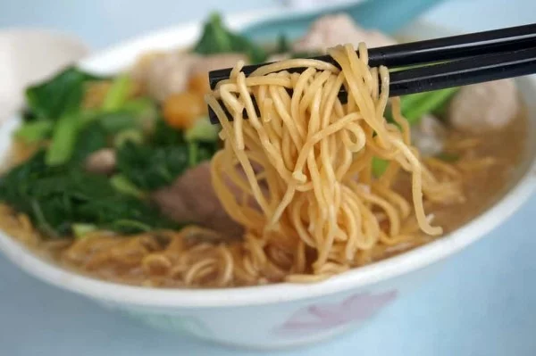 Instant Pot Chinese Noodle Soup #instantpot #pressurecooker #noodles #dinner #recipe